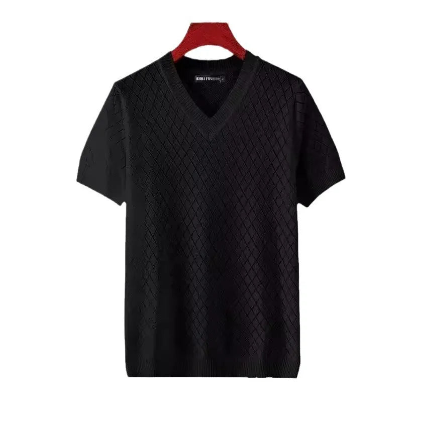Man wearing a black Korean style V-neck ice silk summer t-shirt for casual wear