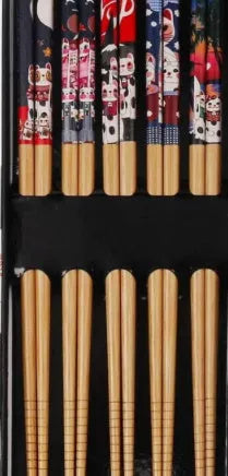 Japanese bamboo chopsticks set with five-colour lucky cat pattern and gift box packaging