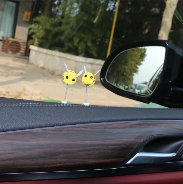 Swing Spring Bee car decoration - 3cm cartoon bee ornament with fur ball material