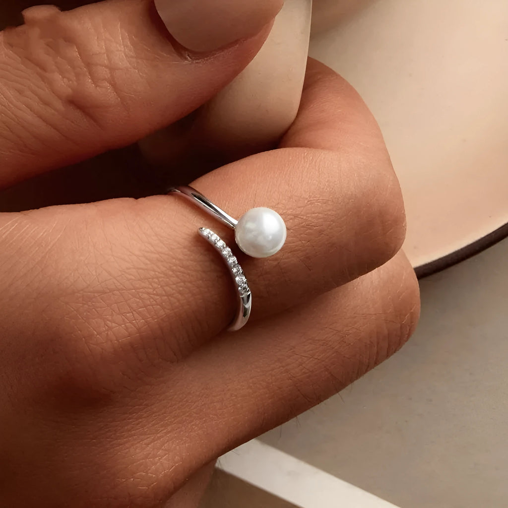 S925 sterling silver ring with natural shell pearls and adjustable open loop design