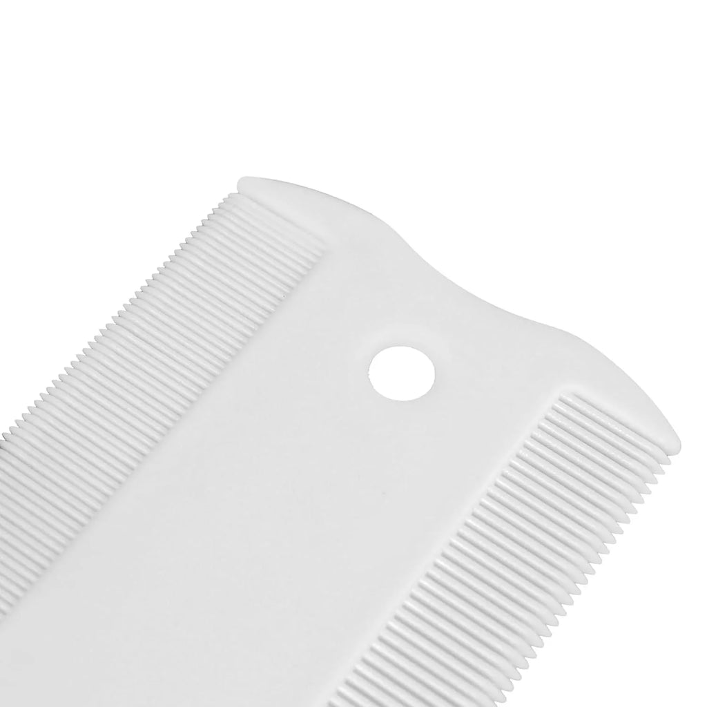 Double-sided plastic flea comb for pets showing dense teeth and 5cm length measurement