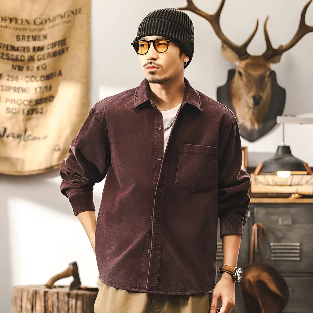 Men's retro corduroy shirt jacket in black or red with loose fit and long sleeves
