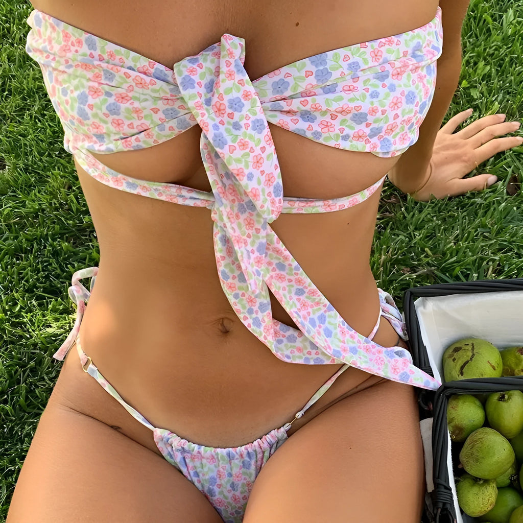 Women's lace-up swimsuit with removable chest pads in floral print design