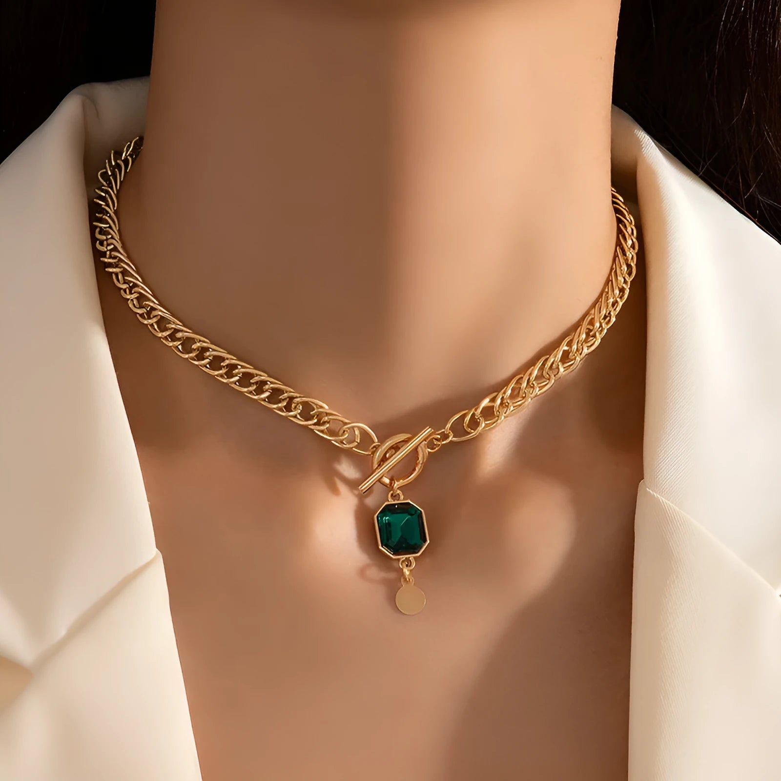 Gold geometric pendant necklace with French retro design and Cuban link chain