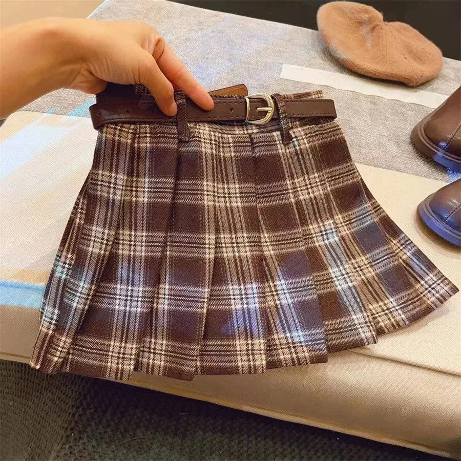 Children's plaid pleated skirt in A-line design with cotton blend fabric