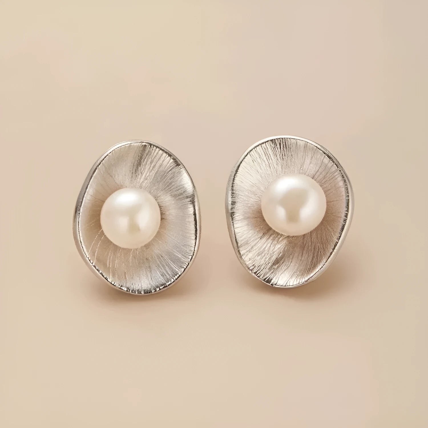 Pearl sterling silver geometric needle earrings with electroplated finish